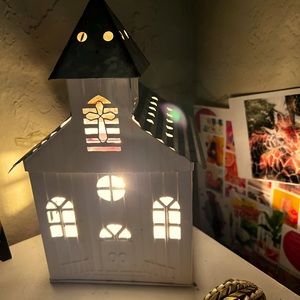 Scentsy Tin Country Church